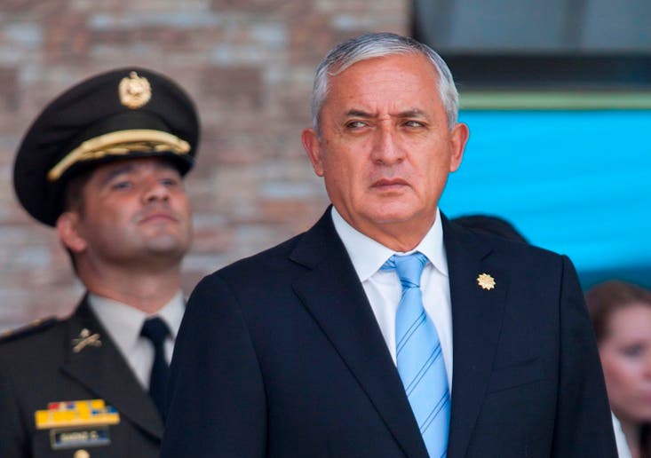 Jueces declaran culpable a expresidente de Guatemala por defraudación