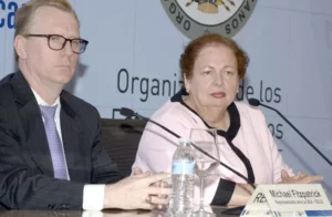 Funcionarios de EU fijaron posición ante diálogo con Venezuela. 