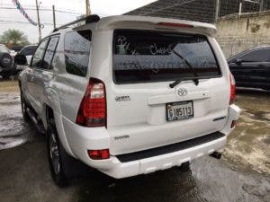 El vehículo fue comprado a un dealer en La Vega y dejado abandonado en la Máximo Gómez esquina 27 de Febrero.