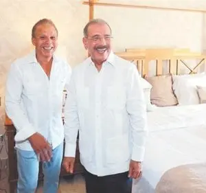 Ángel Rondón y Danilo Medina durante el lanzamiento del proyecto Riviera Azul, el 9 de agosto de 2013.