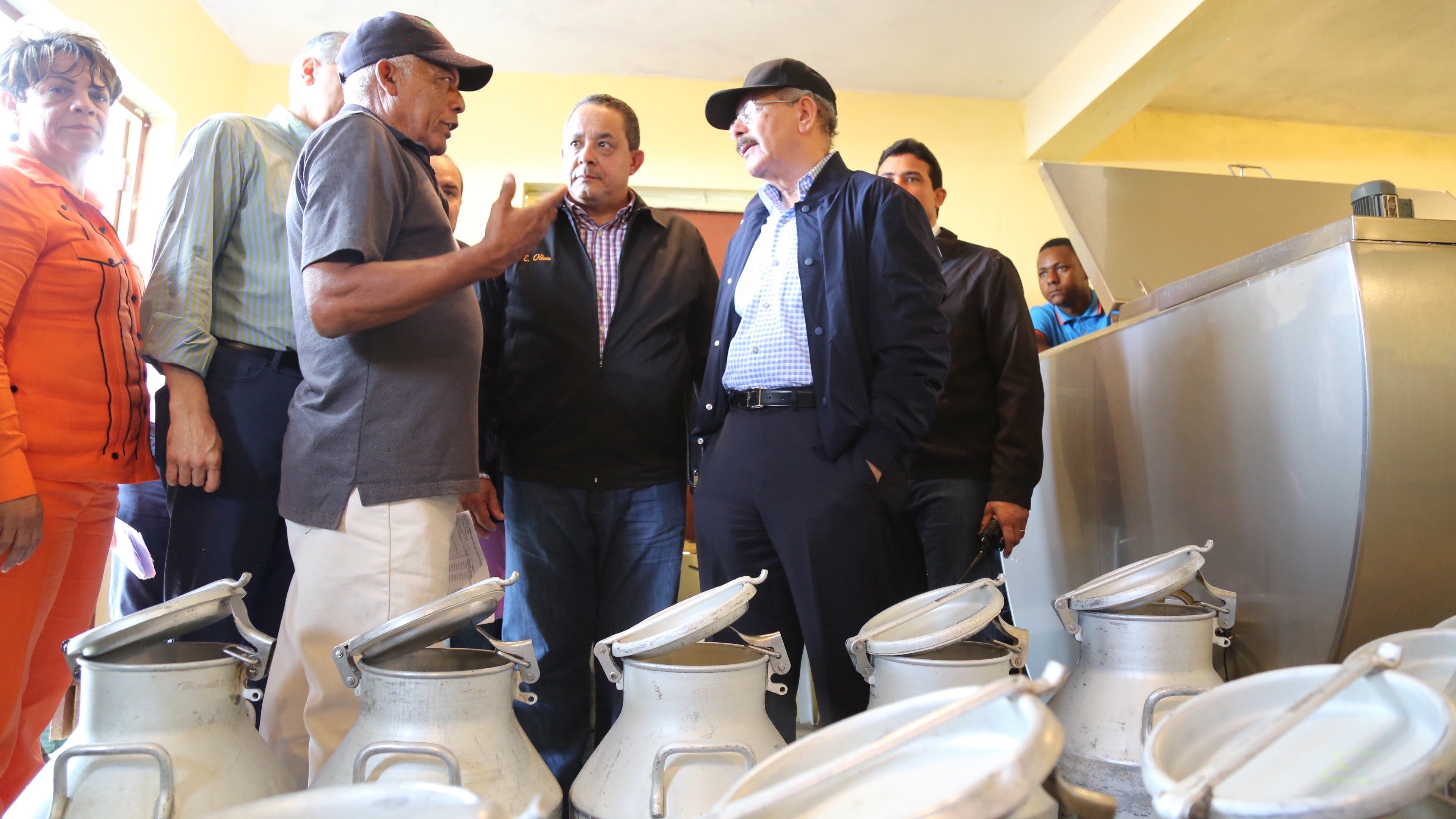 Danilo Medina supervisa logros de ganaderos en Sabana Grande de Boyá - El Dia.com.do