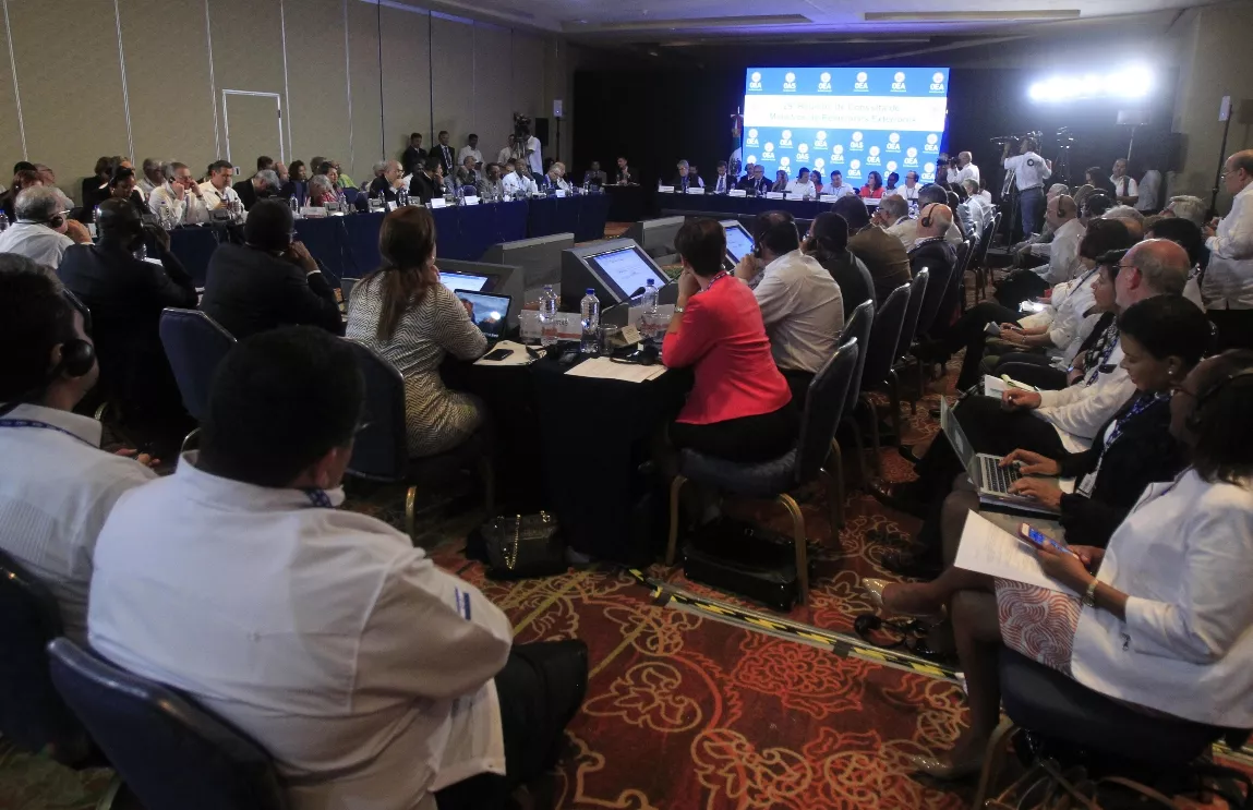Vista general durante de la 29ª Reunión de Consulta de Ministros de Relaciones Exteriores previo a la inauguración de la 47 Asamblea General de la Organización de Estados Americanos (OEA), en Cancún, en el estado de Quintana Roo (México). EFE