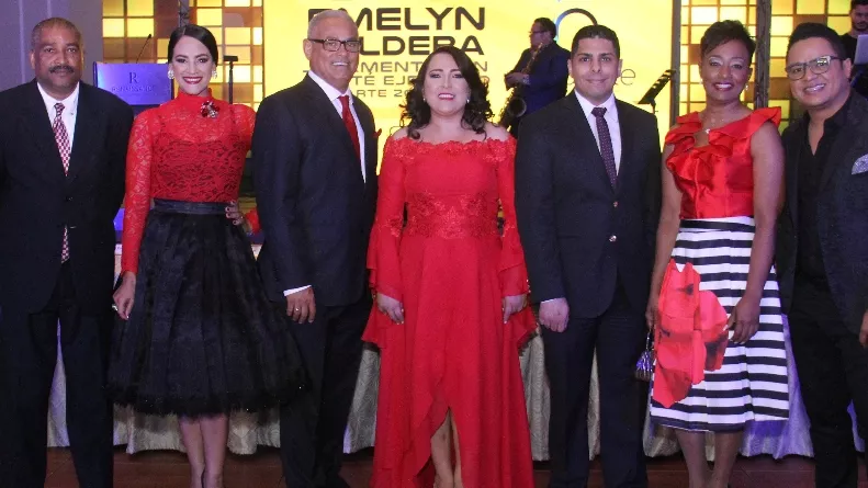 El nuevo comité ejecutivo de Acroarte.