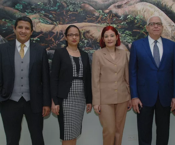 Rubén Martínez, Rosanna Filpo, Zurina Lench, Silvestre Aybar Sánchez y Digna Paulino.