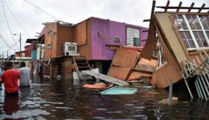 Las potentes tormentas Irma y MarÃ­a   dejaron a la mayor parte de los habitantes de la isla en estado de indefensiÃ³n. 