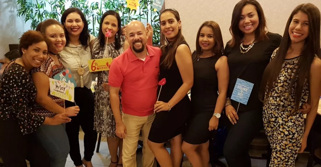 Parte de los colaboradores de la revista.