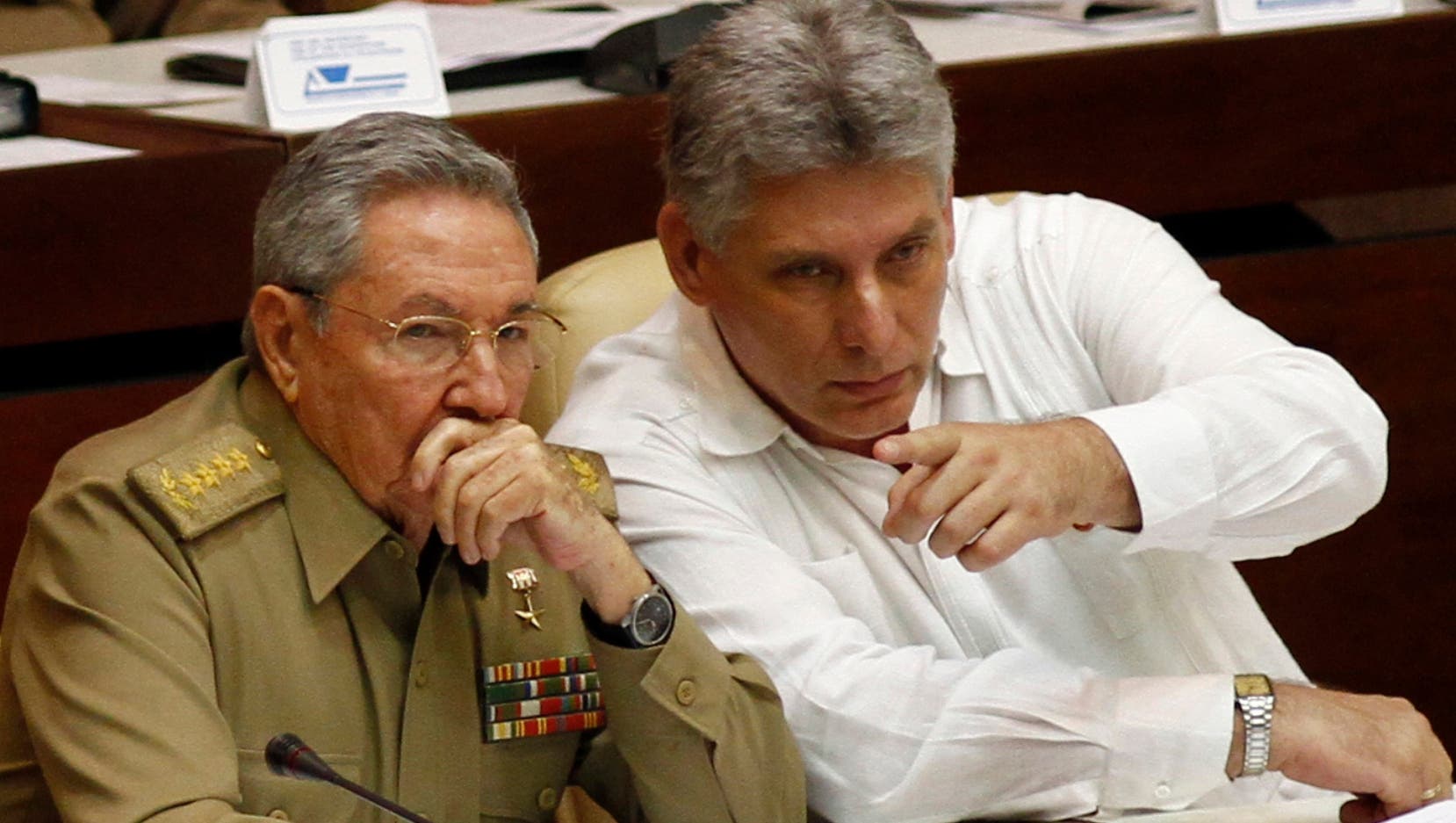 El relevo de poder de RaÃºl Castro se harÃ¡ en Cuba de manera suave,  sin sobresaltos; y el paÃ­s seguirÃ¡ abrazado a su revoluciÃ³n.