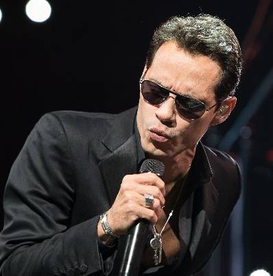 Kyle Tessiero utilizaba las tarjetas de Marc Anthony.