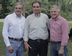  Claudio C. Fioretti, José M. González Cuesta y Manuel Morillo.
