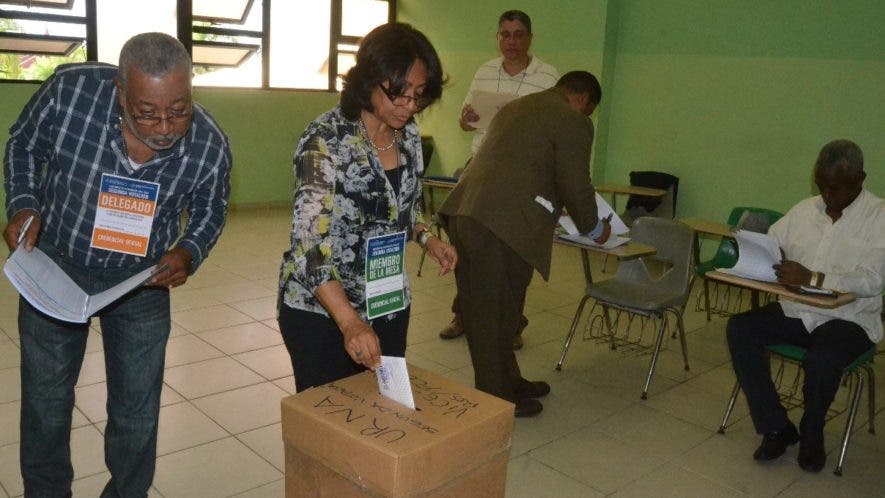 Durante el certamen serÃ¡n elegidos los cargos a la VicerrectorÃ­a Docente, Administrativa, de ExtensiÃ³n e InvestigaciÃ³n y de Posgrado.