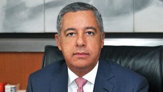 Donald Guerrero, ministro de Hacienda..