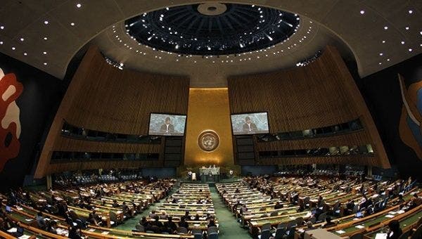 El Ã³rgano, en el que se sientan los 193 Estados miembros de Naciones Unidas, ha adoptado cada aÃ±o desde 1992 una resoluciÃ³n no vinculante para pedir el fin del embargo econÃ³mico, comercial y financiero contra Cuba.