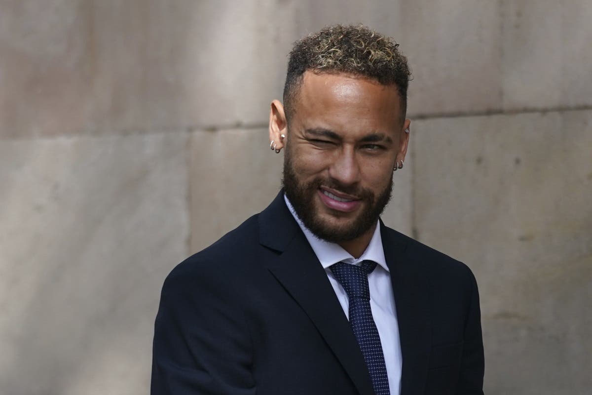 Neymar será llamado a declarar como testigo en caso de joyas de origen ilegal