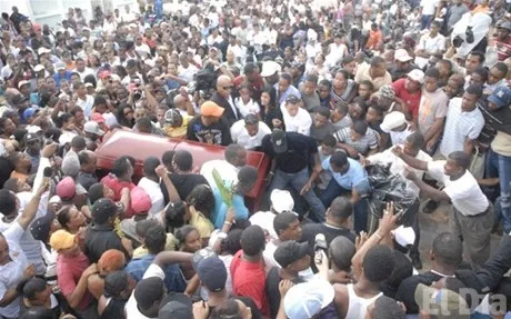 http://eldia.com.do/image/article/1/460×390/0/25C51F0D-344D-457C-994D-601D4C07E437.jpeg
