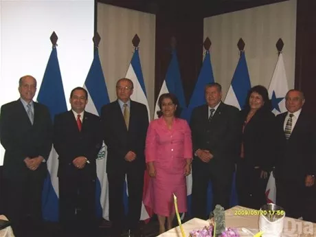 http://eldia.com.do/image/article/2/460×390/0/450B0D85-0DAA-447A-A929-24B866B6A412.jpeg