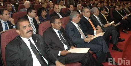 http://eldia.com.do/image/article/1/460×390/0/484A28D9-E879-432B-8B66-DFE0AE85474F.jpeg