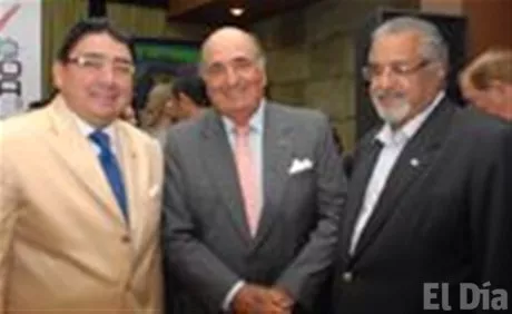 http://eldia.com.do/image/article/1/460×390/0/73FDE814-9D96-46C9-B249-070A08F8D898.jpeg