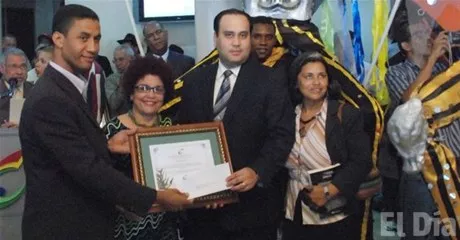 http://eldia.com.do/image/article/2/460×390/0/8AABC58C-FA70-4443-8057-642235702D57.jpeg