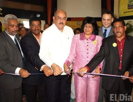 http://eldia.com.do/image/article/2/460×390/0/B04A1074-D37E-40D5-92AA-C4334D28F309.jpeg