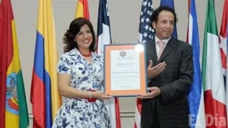 http://eldia.com.do/image/article/2/460×390/0/BF7FCEE5-6EF5-4124-B380-E682D10B5DB6.jpeg