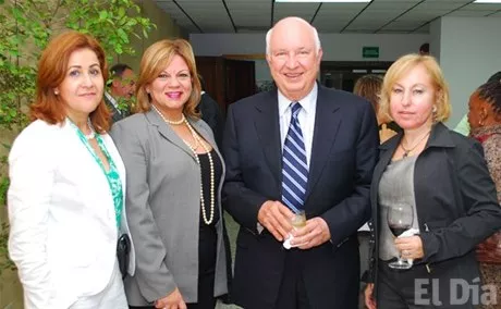 http://eldia.com.do/image/article/2/460×390/0/D5C93956-2C4A-4600-A64E-B3A4FFAF5CC3.jpeg
