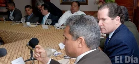http://eldia.com.do/image/article/2/460×390/0/FC215A2E-9D37-49FE-AACF-2D7D76334671.jpeg