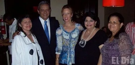 http://eldia.com.do/image/article/3/460×390/0/204856E1-04F9-4AB9-B83B-18DEB84E1162.jpeg