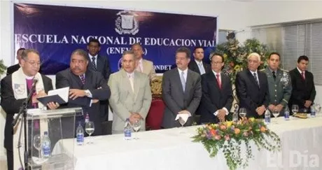 http://eldia.com.do/image/article/3/460×390/0/23CF143F-498D-4376-9E15-8BF60D0C5174.jpeg