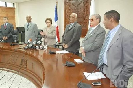 http://eldia.com.do/image/article/4/460×390/0/25DF5BC8-5C9E-4A45-911F-7BE481B1D747.jpeg