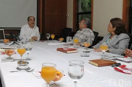 http://eldia.com.do/image/article/3/460×390/0/37620D41-E585-497C-8661-75E8899AB52E.jpeg