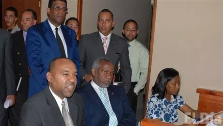 http://eldia.com.do/image/article/5/460×390/0/44EFBC78-AA80-4289-AE8D-78987A5212CA.jpeg
