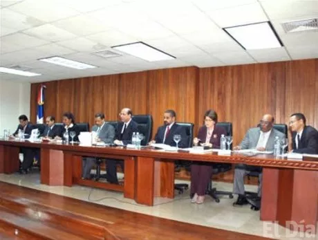 http://eldia.com.do/image/article/3/460×390/0/4908D33B-5791-494B-B0F0-7EB7C3968405.jpeg