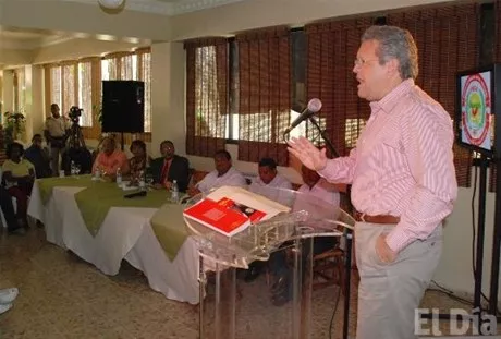 http://eldia.com.do/image/article/3/460×390/0/493BC0EA-14A9-4B0E-ADBF-58D39A14AA04.jpeg