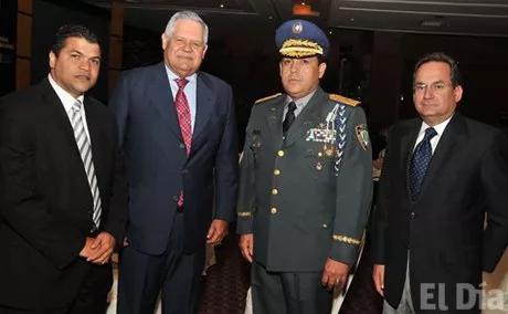 http://eldia.com.do/image/article/4/460×390/0/5850C5B1-3E46-40F6-A13D-278189A3E815.jpeg