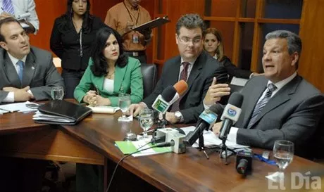 http://eldia.com.do/image/article/3/460×390/0/63181F37-CDF6-4B93-B767-BE30B89E7425.jpeg