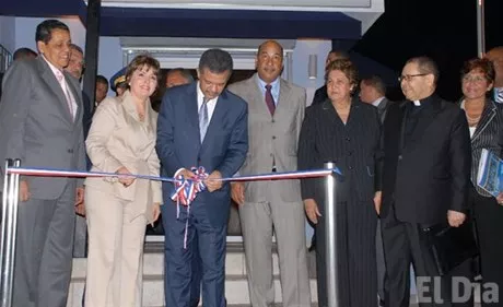 http://eldia.com.do/image/article/3/460×390/0/8D98A44E-12C9-47D4-A326-47E1408C343D.jpeg