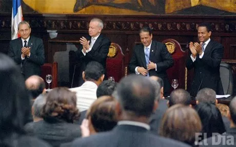 http://eldia.com.do/image/article/5/460×390/0/B0E6C221-0BCC-4082-BAD7-9D6ED50B9F73.jpeg