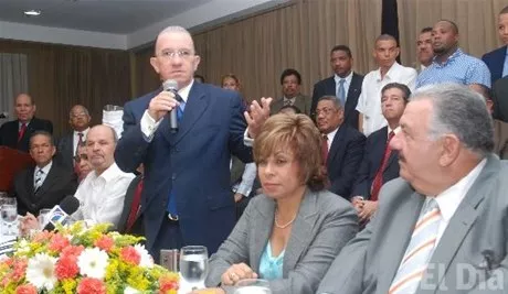 http://eldia.com.do/image/article/3/460×390/0/C0240393-038F-4215-9026-07533AA6353F.jpeg