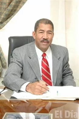http://eldia.com.do/image/article/4/460×390/0/C51017DE-21DD-46FA-856D-065F6392E037.jpeg