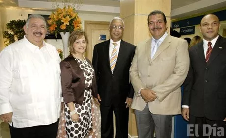 http://eldia.com.do/image/article/4/460×390/0/C74ACF2A-1813-4563-9E6D-E6A0FE44488E.jpeg
