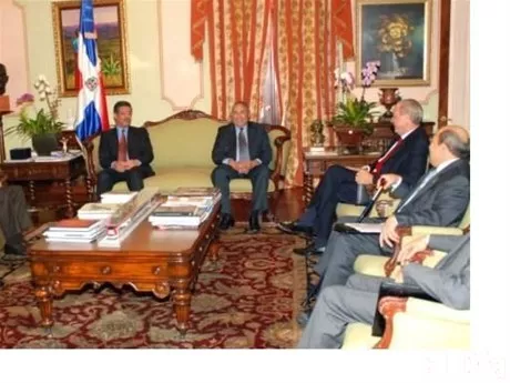 http://eldia.com.do/image/article/4/460×390/0/CF9A4EC8-1203-483E-83A0-EEBDC920B617.jpeg