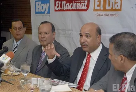 http://eldia.com.do/image/article/6/460×390/0/00F13911-F8B2-4ED8-9747-729C80CEAEA7.jpeg