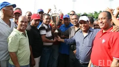 http://eldia.com.do/image/article/7/460×390/0/214CFFCB-8EDF-44FE-88AC-7D10A153B21A.jpeg