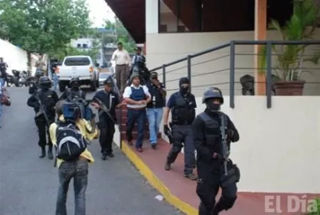 http://eldia.com.do/image/article/6/460×390/0/5621603C-E1ED-490F-AD4C-1C01ACF363D2.jpeg