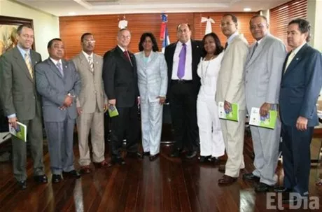 http://eldia.com.do/image/article/6/460×390/0/66392D6D-A486-48CA-8A4C-6DAF2E8837A5.jpeg