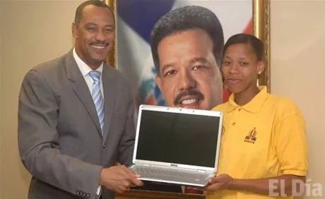 http://eldia.com.do/image/article/6/460×390/0/94C33542-57E7-4065-B54C-35C8C5C0F2F9.jpeg