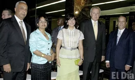 http://eldia.com.do/image/article/6/460×390/0/E2F3B4AE-3142-4229-938E-8D35C9BACEDB.jpeg