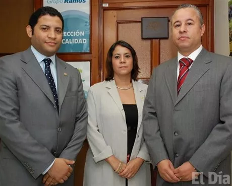 http://eldia.com.do/image/article/7/460×390/0/FFEFD3C8-E403-4F5B-B57B-B77CC0315285.jpeg