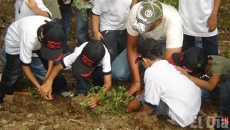 http://eldia.com.do/image/article/8/460×390/0/03661227-9E96-4AE6-B682-1B55A7356765.jpeg