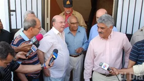 http://eldia.com.do/image/article/8/460×390/0/04F13365-7315-4870-98F1-2E3919D8A34B.jpeg